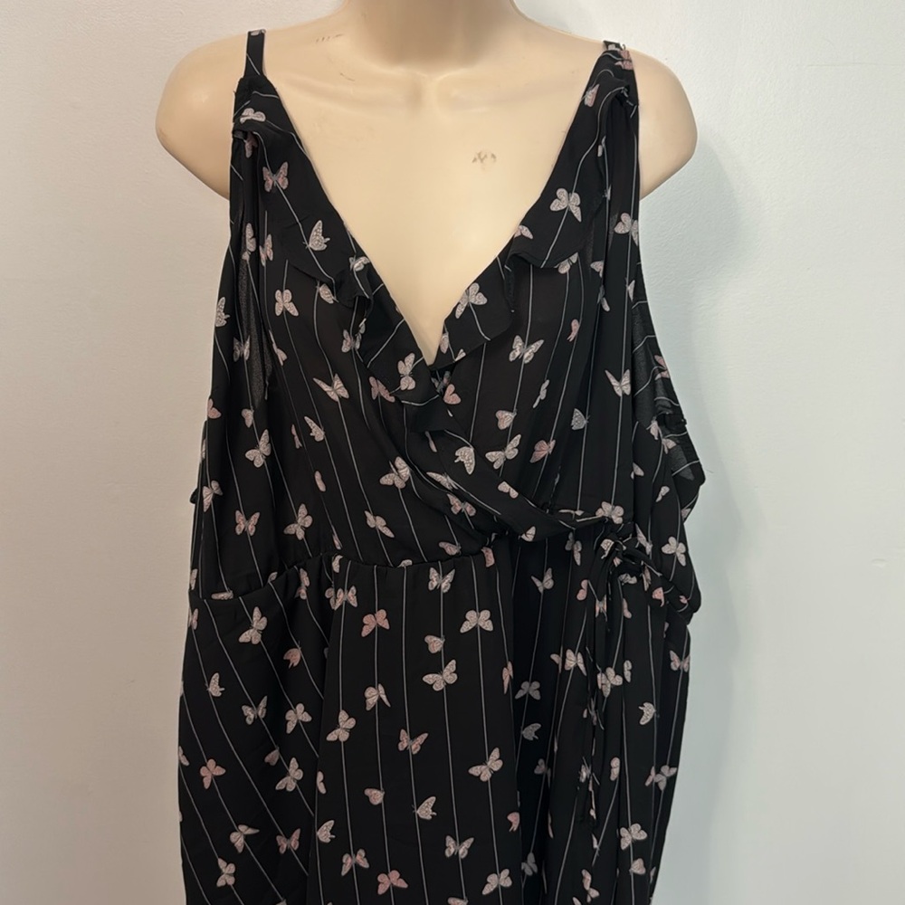 Torrid Faux Wrap Cami Top Womens Size 5 Black Floral Butterfly Ruffle Sleeveless